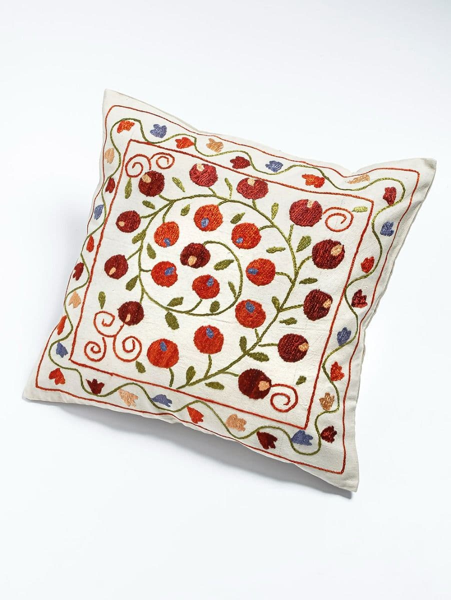 ALMOHADON SUZANI 42X45